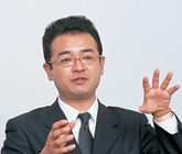 株式会社NTTマーケティングアクト九州　北九州支店　ソリューション営業部　SE担当　主査　牧野誠氏